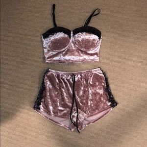 NORDSTROMS TWO PIECE SET